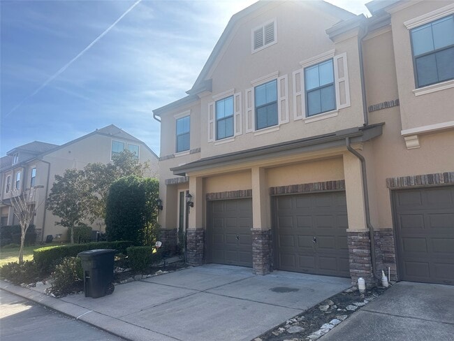 11627 Royal Oaks Trce