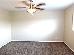13426 Purdue Vly in San Antonio, TX - Building Photo - Building Photo