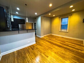 2152 W Division St in Chicago, IL - Building Photo - Building Photo