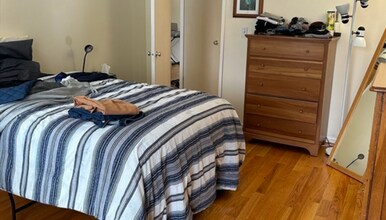 77 Pond Ave, Unit 407 in Brookline, MA - Foto de edificio - Building Photo