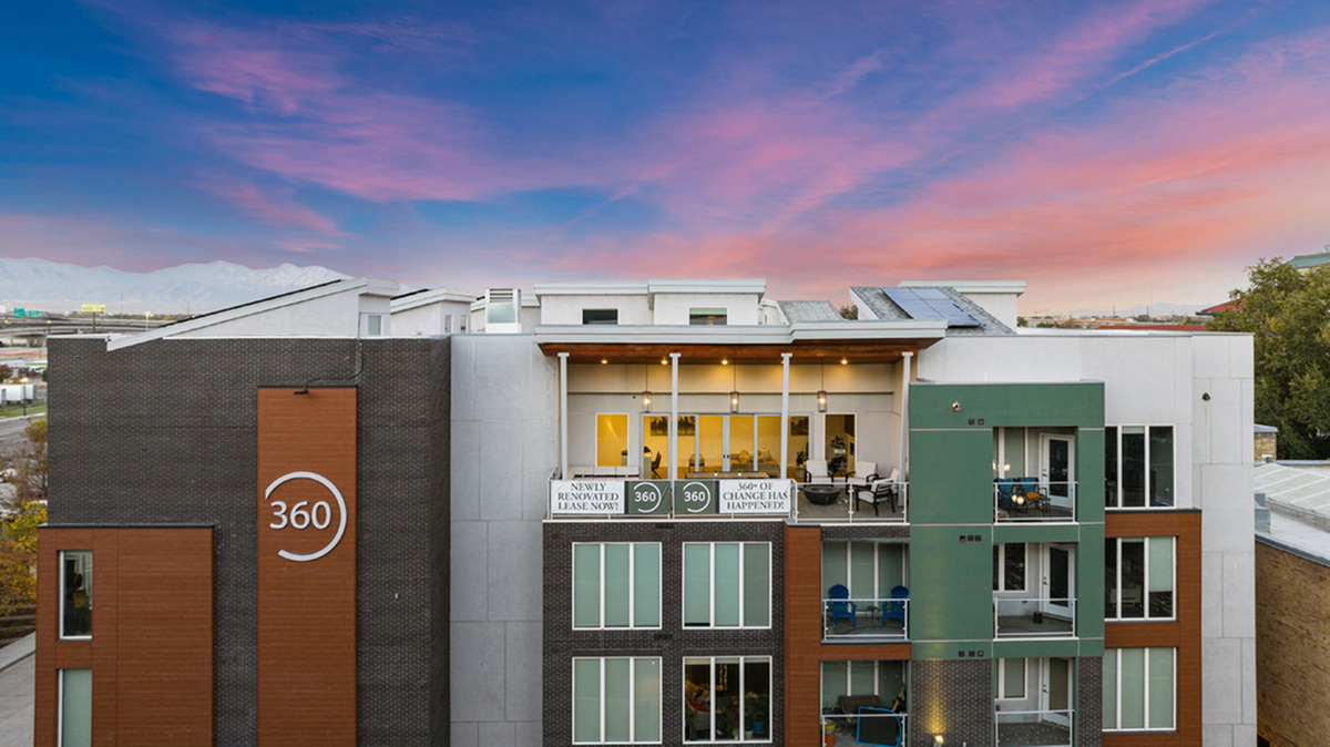 Downtown 360 in Salt Lake City, UT - Foto de edificio