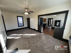 1417 W 10th St in Sioux Falls, SD - Foto de edificio - Building Photo