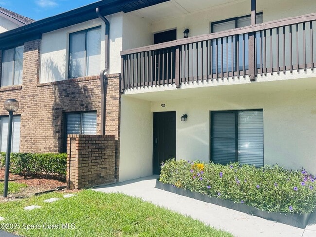 property at 1515 Huntington Ln