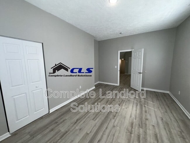 702 S 8th St in Terre Haute, IN - Building Photo - Building Photo