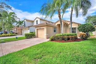 16411 Sapphire Bend in Weston, FL - Building Photo