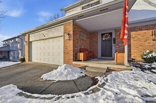 140 Greenglade Ave in Worthington, OH - Building Photo