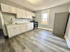 223 S 3rd St in Millville, NJ - Building Photo - Building Photo