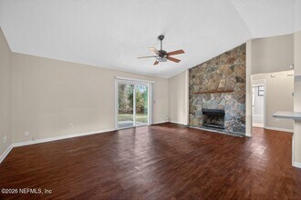 8725 Huntington Woods Cir N in Jacksonville, FL - Building Photo - Building Photo