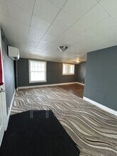 107 W Lindburg St in Pittsburg, KS - Building Photo - Building Photo