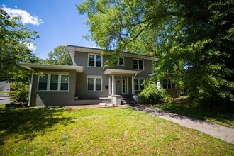 801 E Marion St in Shelby, NC - Building Photo - Building Photo