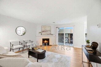 12107 NE Bel Red Rd in Bellevue, WA - Building Photo - Building Photo