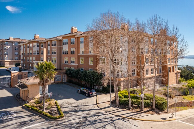 Candlestick Point Condominium in San Francisco, CA - Building Photo - Building Photo