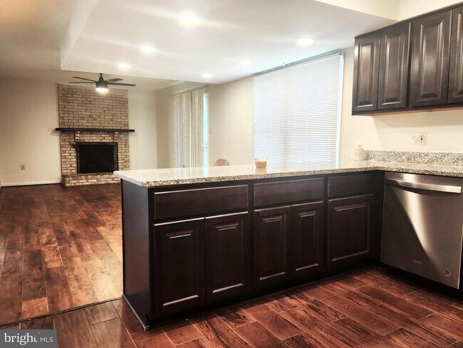 6107 Willow Way in Clinton, MD - Building Photo - Building Photo