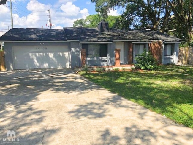 property at 1060 Huntington Ct