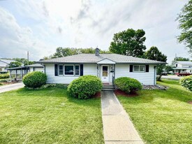 702 Park St in Boscobel, WI - Building Photo