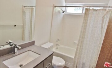 372 Pershing Dr in Los Angeles, CA - Building Photo - Building Photo