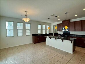 2882 S Via Belamaria in Ontario, CA - Building Photo - Building Photo