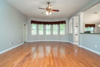 7415 Vine Grove Ct in Cypress, TX - Foto de edificio - Building Photo