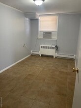 331 E Market St in Long Beach, NY - Building Photo - Building Photo