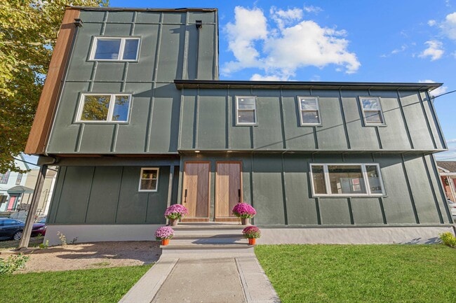 312 GARFIELD Ave in Jersey City, NJ - Building Photo - Building Photo