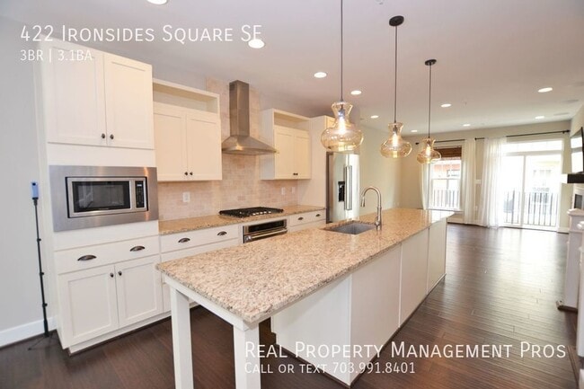 422 Ironsides Square SE in Leesburg, VA - Building Photo - Building Photo