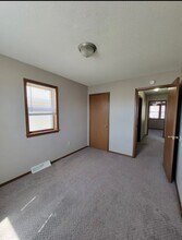 1026 Castlewood Dr in Brookings, SD - Building Photo - Building Photo