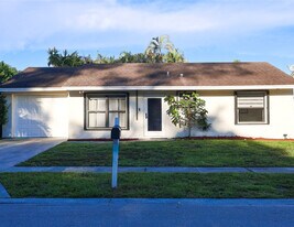 5905 Triphammer Rd in Greenacres, FL - Building Photo