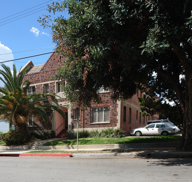 Michigan Apartments in Pasadena, CA - Building Photo - Building Photo