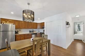 124 North St, Unit 4B in Bayonne, NJ - Building Photo - Building Photo