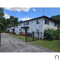 37 Wadley St NW in Atlanta, GA - Building Photo