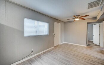 2135 W Hadley St in Phoenix, AZ - Building Photo - Building Photo