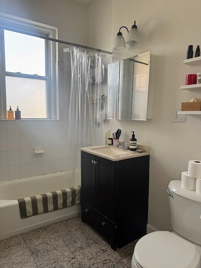 1197 Commonwealth Ave in Boston, MA - Building Photo - Building Photo