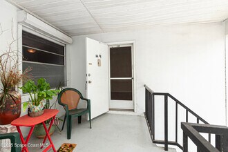 190 E Olmstead Dr in Titusville, FL - Building Photo - Building Photo