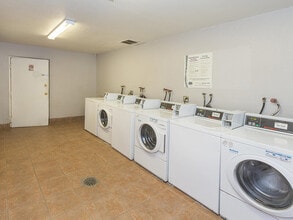 Federal Terrace Apartments in Denver, CO - Building Photo - Building Photo