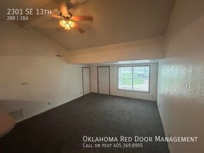 2301 SE 13th St in Oklahoma City, OK - Building Photo - Building Photo