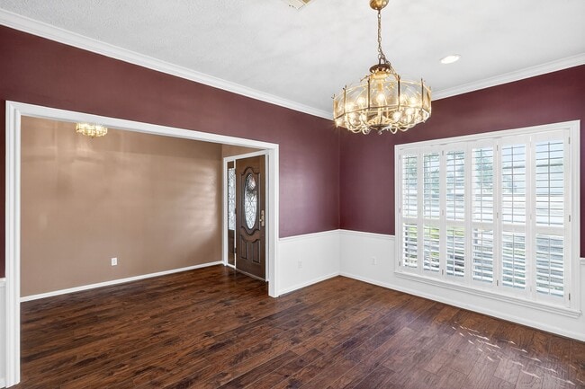 property at 207 Hearthstone Cir