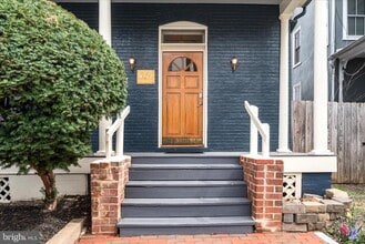 402 S Loudoun St in Winchester, VA - Building Photo - Building Photo