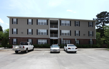 Abby's Place in Greensboro, NC - Foto de edificio - Building Photo