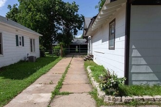 1710 Pearl Ave in Wichita Falls, TX - Foto de edificio - Building Photo
