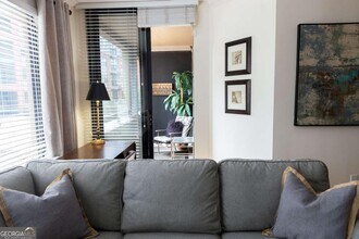 3481 Lakeside Dr NE in Atlanta, GA - Building Photo - Building Photo