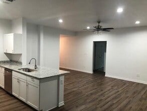 1406 W Sears St in Denison, TX - Building Photo - Building Photo