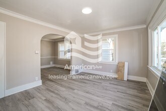 608 E Thrush Ave in Peoria, IL - Foto de edificio - Building Photo