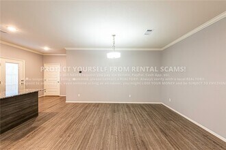 1374 N Corsica Dr in Fayetteville, AR - Building Photo - Building Photo