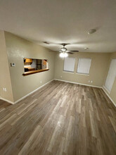 4607 Avenue B, Unit B in Austin, TX - Foto de edificio - Building Photo