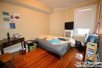 10 Strathmore Rd in Brookline, MA - Building Photo - Building Photo