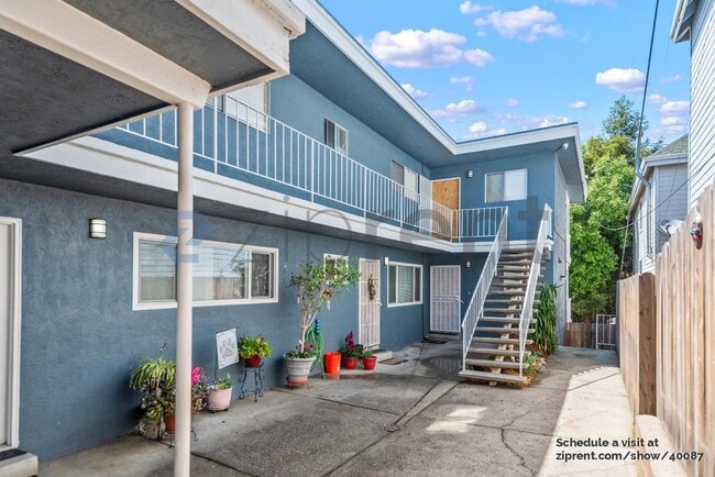 3809 Buell St in Oakland, CA - Building Photo - Building Photo