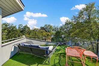 1006 Elm St in Austin, TX - Building Photo - Building Photo