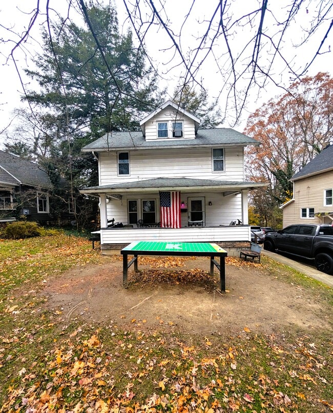 property at 624 Vine St