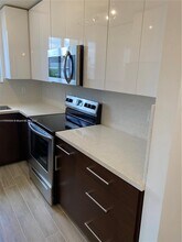 312 E 6th St in Hialeah, FL - Building Photo - Building Photo