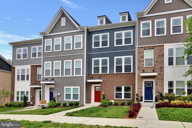 2782 Bridgewater Dr in Bryans Road, MD - Building Photo - Building Photo